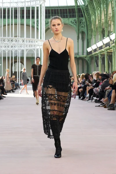 Look 46